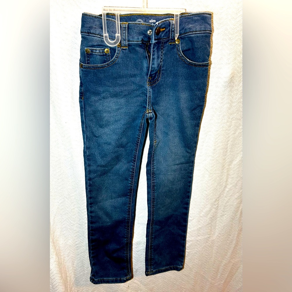 **Bundle** 7 Slim Jeans & XL Child Shirt